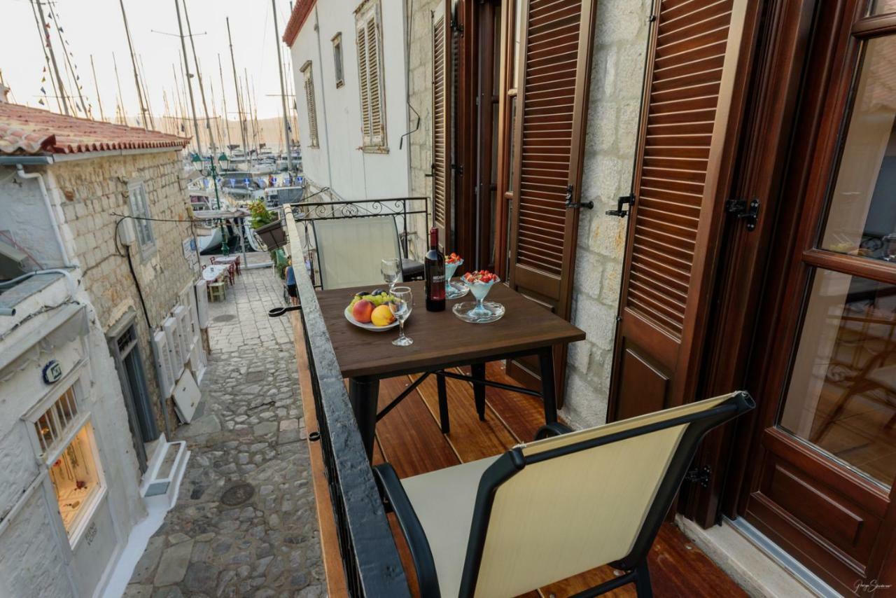 Guarda Il Porto Apartment Hydra  Exterior photo